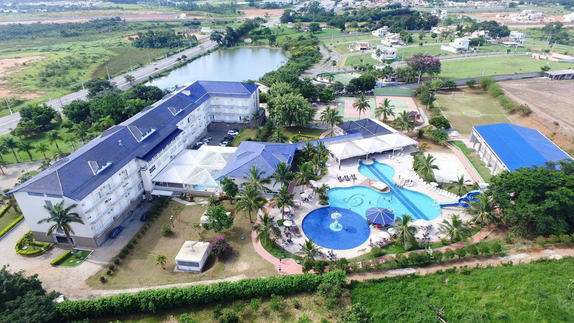 Colonial Plaza Hotel Pindamonhangaba Kültér fotó